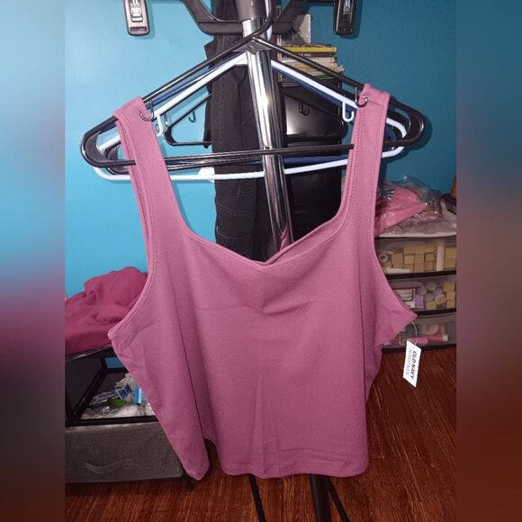 Old Navy Ultra-Crop Rib Knit Tank Top Dark Mauve NWT - Picture 1 of 6